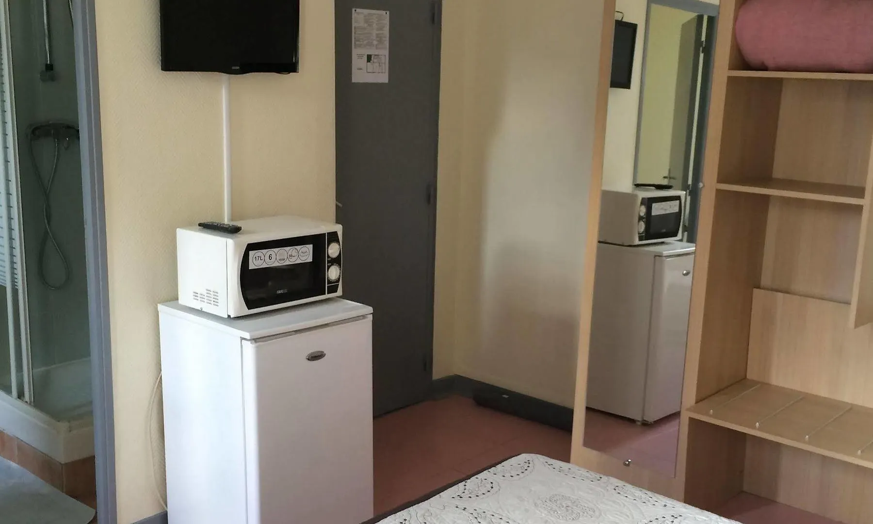 Au Royal Mad 3* Parigi
